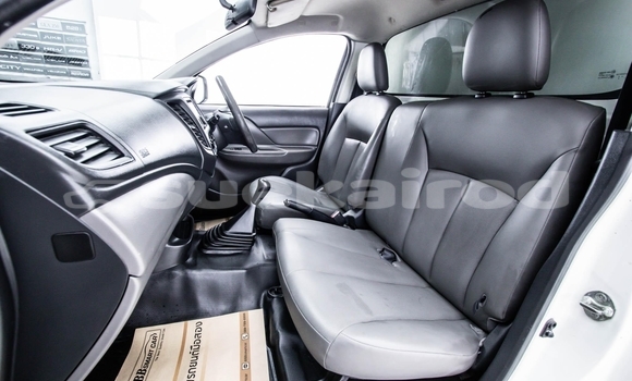 ซื้อ รถมือสอง Mitsubishi Triton ขาว รถยนต์ ใน %{เมือง} ใน กรุงเทพมหานคร ซื้อ รถมือสอง Mitsubishi Triton ขาว รถยนต์ ใน %{เมือง} ใน กรุงเทพมหานคร