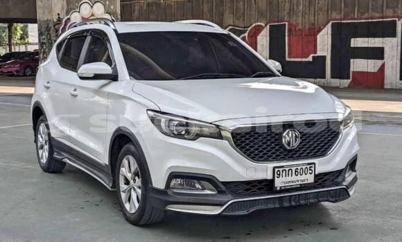 Buy Used MG ZS White Car in Bangkok in Bangkok