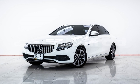 Buy Used Mercedes‒Benz E–Class White Car in Bangkok in Bangkok Buy Used Mercedes‒Benz E–Class White Car in Bangkok in Bangkok