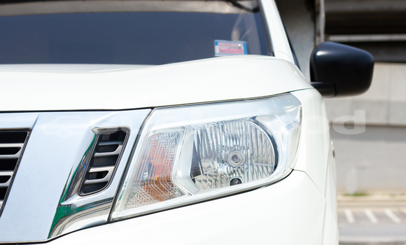 ซื้อ รถมือสอง Nissan Frontier ขาว รถยนต์ ใน %{เมือง} ใน กรุงเทพมหานคร ซื้อ รถมือสอง Nissan Frontier ขาว รถยนต์ ใน %{เมือง} ใน กรุงเทพมหานคร