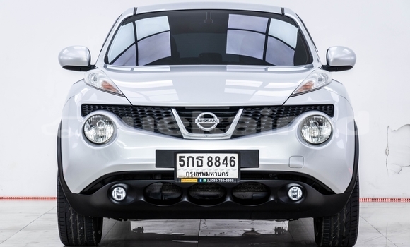 ซื้อ รถมือสอง Nissan Juke อื่น ๆ รถยนต์ ใน %{เมือง} ใน กรุงเทพมหานคร