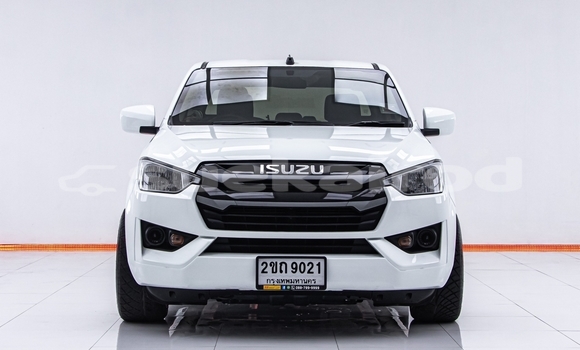 Buy Used Isuzu D-Max White Car in Bangkok in Bangkok