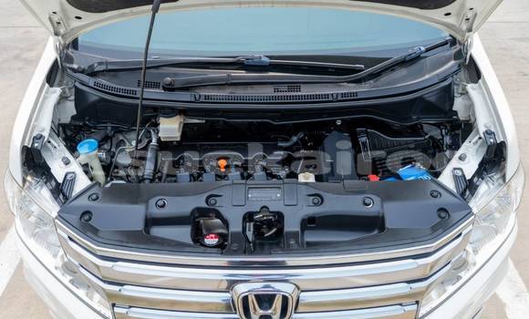 Buy Used Honda Stepwgn White Car in Bangkok in Bangkok Buy Used Honda Stepwgn White Car in Bangkok in Bangkok