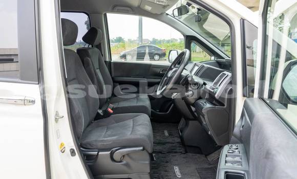 Buy Used Honda Stepwgn White Car in Bangkok in Bangkok Buy Used Honda Stepwgn White Car in Bangkok in Bangkok