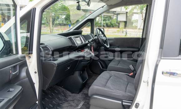 Buy Used Honda Stepwgn White Car in Bangkok in Bangkok Buy Used Honda Stepwgn White Car in Bangkok in Bangkok