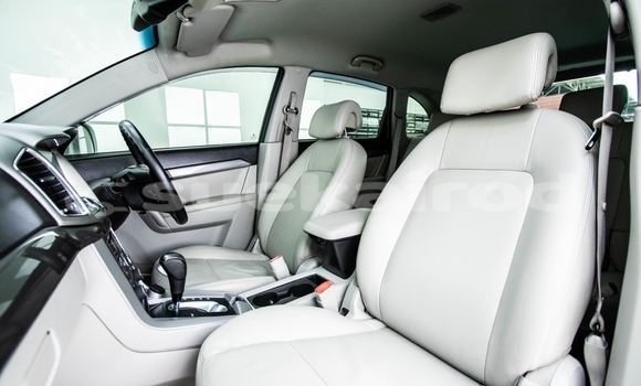 Buy Used Chevrolet Captiva White Car in Bangkok in Bangkok Buy Used Chevrolet Captiva White Car in Bangkok in Bangkok