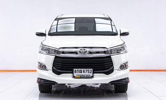 Buy Used Toyota Innova White Car in Bangkok in Bangkok