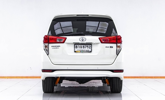 Buy Used Toyota Innova White Car in Bangkok in Bangkok Buy Used Toyota Innova White Car in Bangkok in Bangkok