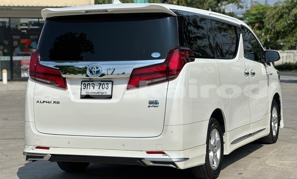 Buy Used Toyota Alphard White Car in Bangkok in Bangkok Buy Used Toyota Alphard White Car in Bangkok in Bangkok