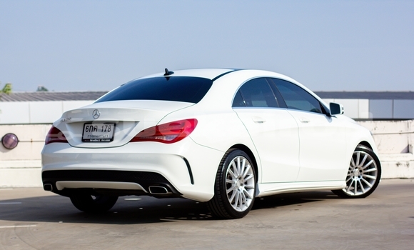 Buy Used Mercedes‒Benz C–Class White Car in Bangkok in Bangkok Buy Used Mercedes‒Benz C–Class White Car in Bangkok in Bangkok