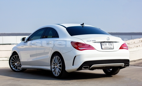 Buy Used Mercedes‒Benz C–Class White Car in Bangkok in Bangkok Buy Used Mercedes‒Benz C–Class White Car in Bangkok in Bangkok