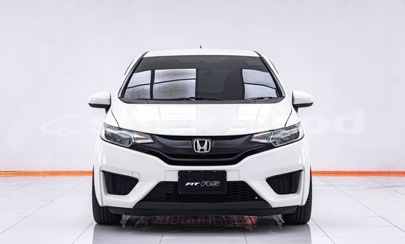 Buy Used Honda Jazz White Car in Bangkok in Bangkok Buy Used Honda Jazz White Car in Bangkok in Bangkok