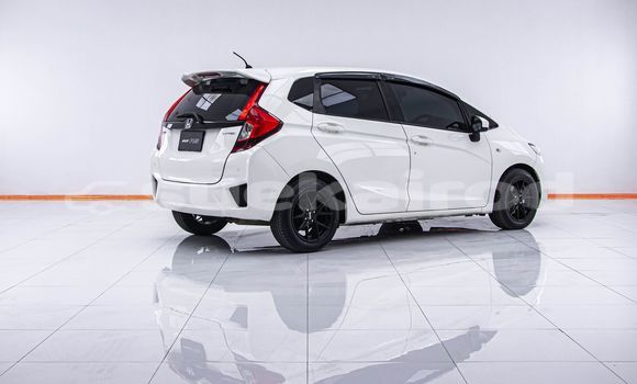 Buy Used Honda Jazz White Car in Bangkok in Bangkok Buy Used Honda Jazz White Car in Bangkok in Bangkok