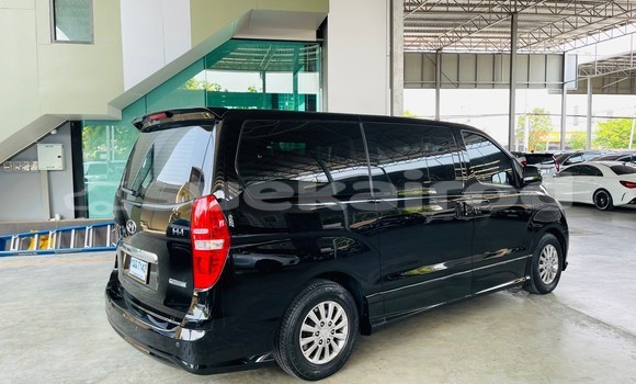 Buy Used Hyundai H1 Black Car in Bangkok in Bangkok Buy Used Hyundai H1 Black Car in Bangkok in Bangkok
