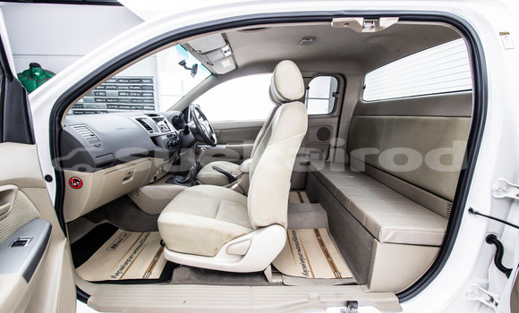 Buy Used Toyota Hiluxe VIGO White Car in Bangkok in Bangkok Buy Used Toyota Hiluxe VIGO White Car in Bangkok in Bangkok