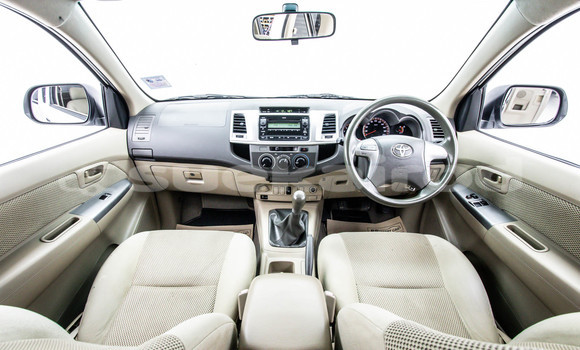 Buy Used Toyota Hiluxe VIGO White Car in Bangkok in Bangkok Buy Used Toyota Hiluxe VIGO White Car in Bangkok in Bangkok