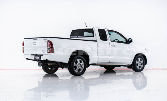 Buy Used Toyota Hiluxe VIGO White Car in Bangkok in Bangkok Buy Used Toyota Hiluxe VIGO White Car in Bangkok in Bangkok