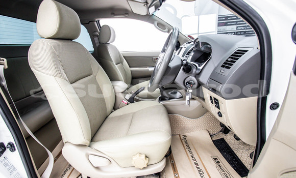 ซื้อ รถมือสอง Toyota Hiluxe VIGO ขาว รถยนต์ ใน %{เมือง} ใน กรุงเทพมหานคร ซื้อ รถมือสอง Toyota Hiluxe VIGO ขาว รถยนต์ ใน %{เมือง} ใน กรุงเทพมหานคร