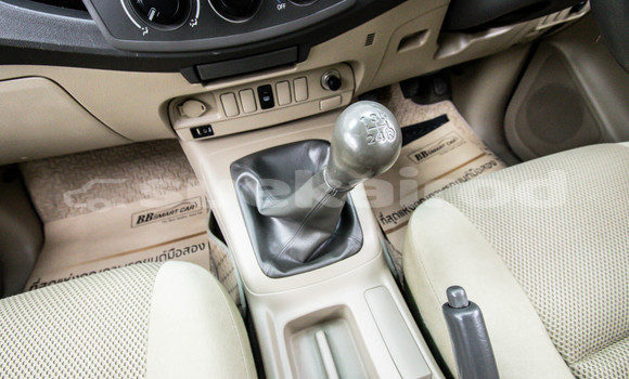 ซื้อ รถมือสอง Toyota Hiluxe VIGO ขาว รถยนต์ ใน %{เมือง} ใน กรุงเทพมหานคร ซื้อ รถมือสอง Toyota Hiluxe VIGO ขาว รถยนต์ ใน %{เมือง} ใน กรุงเทพมหานคร