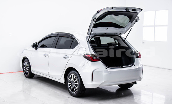 Buy Used Honda City White Car in Bangkok in Bangkok Buy Used Honda City White Car in Bangkok in Bangkok