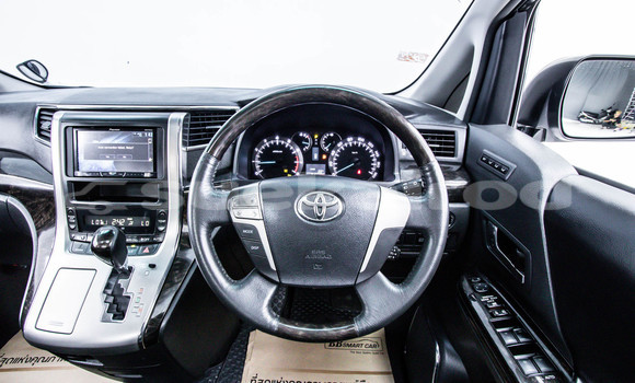 Buy Used Toyota Vellfire White Car in Bangkok in Bangkok Buy Used Toyota Vellfire White Car in Bangkok in Bangkok