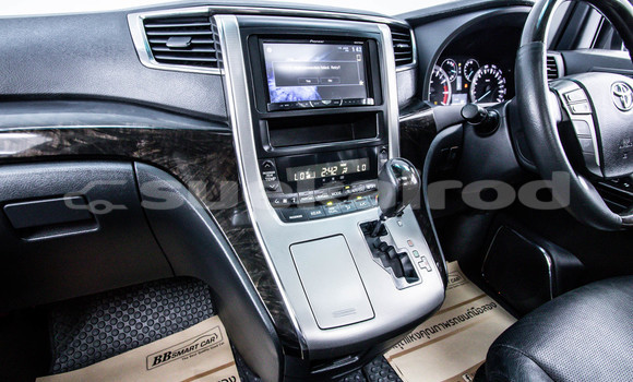 Buy Used Toyota Vellfire White Car in Bangkok in Bangkok Buy Used Toyota Vellfire White Car in Bangkok in Bangkok