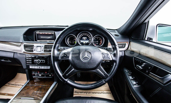 Buy Used Mercedes-Benz E-Classe Other Car in Bangkok in Bangkok Buy Used Mercedes-Benz E-Classe Other Car in Bangkok in Bangkok