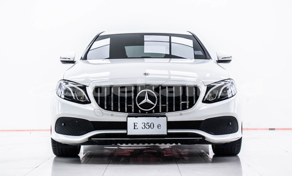 Buy Used Mercedes-Benz E-Classe White Car in Bangkok in Bangkok Buy Used Mercedes-Benz E-Classe White Car in Bangkok in Bangkok