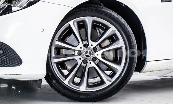 Buy Used Mercedes-Benz E-Classe White Car in Bangkok in Bangkok Buy Used Mercedes-Benz E-Classe White Car in Bangkok in Bangkok