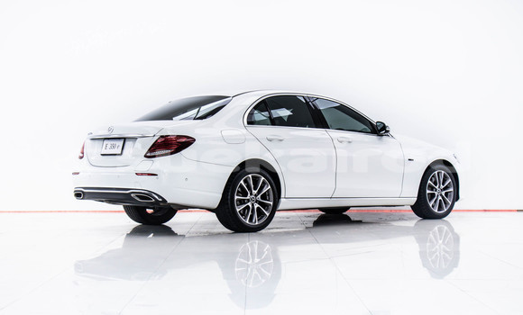 Buy Used Mercedes-Benz E-Classe White Car in Bangkok in Bangkok Buy Used Mercedes-Benz E-Classe White Car in Bangkok in Bangkok