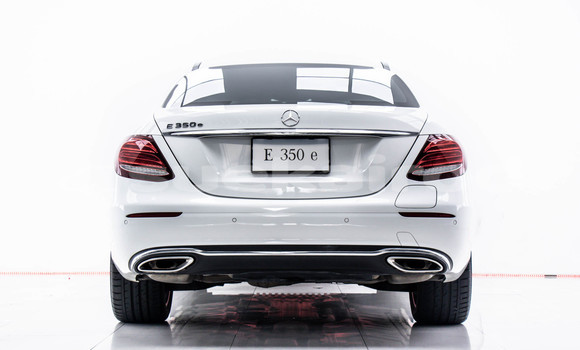 Buy Used Mercedes-Benz E-Classe White Car in Bangkok in Bangkok Buy Used Mercedes-Benz E-Classe White Car in Bangkok in Bangkok