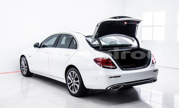 Buy Used Mercedes-Benz E-Classe White Car in Bangkok in Bangkok Buy Used Mercedes-Benz E-Classe White Car in Bangkok in Bangkok