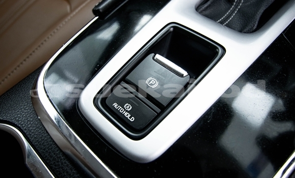 Buy Used Isuzu MU-X White Car in Bangkok in Bangkok Buy Used Isuzu MU-X White Car in Bangkok in Bangkok