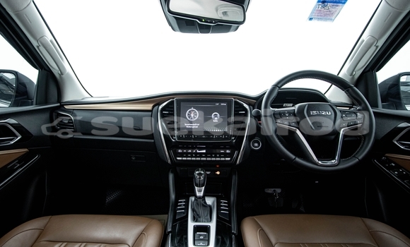 Buy Used Isuzu MU-X White Car in Bangkok in Bangkok Buy Used Isuzu MU-X White Car in Bangkok in Bangkok