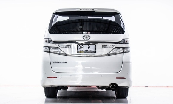 Buy Used Toyota Vellfire White Car in Bangkok in Bangkok Buy Used Toyota Vellfire White Car in Bangkok in Bangkok
