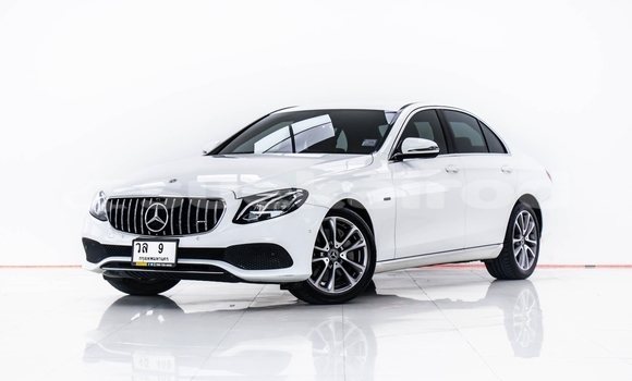 ซื้อ รถมือสอง Mercedes‒Benz E–Class ขาว รถยนต์ ใน %{เมือง} ใน กรุงเทพมหานคร ซื้อ รถมือสอง Mercedes‒Benz E–Class ขาว รถยนต์ ใน %{เมือง} ใน กรุงเทพมหานคร
