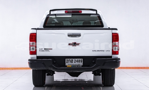 Buy Used Chevrolet Colorado White Car in Bangkok in Bangkok Buy Used Chevrolet Colorado White Car in Bangkok in Bangkok