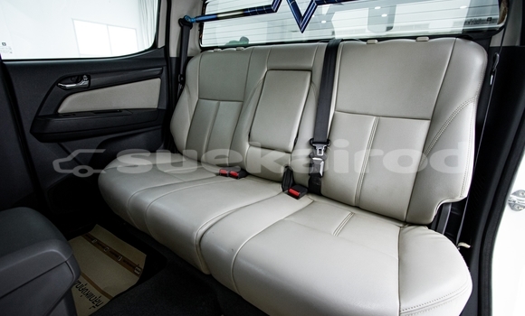 Buy Used Chevrolet Colorado White Car in Bangkok in Bangkok Buy Used Chevrolet Colorado White Car in Bangkok in Bangkok