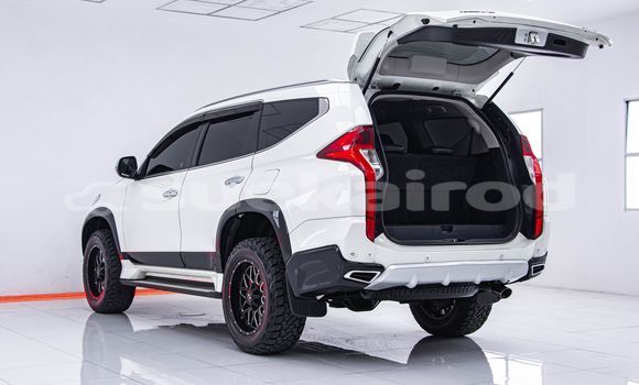 ซื้อ รถมือสอง Mitsubishi Pajero ขาว รถยนต์ ใน %{เมือง} ใน กรุงเทพมหานคร ซื้อ รถมือสอง Mitsubishi Pajero ขาว รถยนต์ ใน %{เมือง} ใน กรุงเทพมหานคร