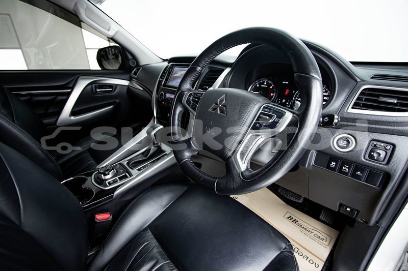 Big with watermark mitsubishi pajero bangkok bangkok 70781