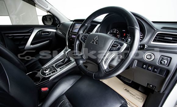 ซื้อ รถมือสอง Mitsubishi Pajero ขาว รถยนต์ ใน %{เมือง} ใน กรุงเทพมหานคร ซื้อ รถมือสอง Mitsubishi Pajero ขาว รถยนต์ ใน %{เมือง} ใน กรุงเทพมหานคร