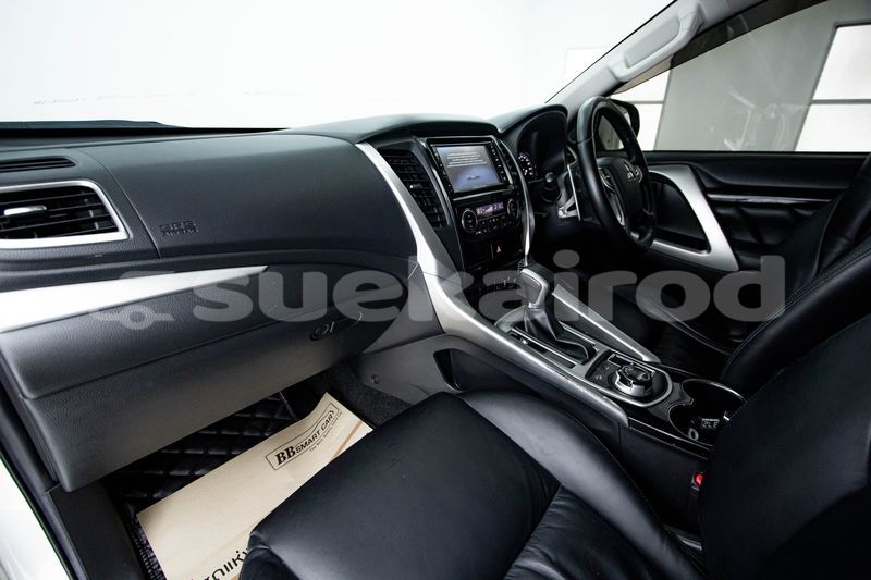 Big with watermark mitsubishi pajero bangkok bangkok 70781