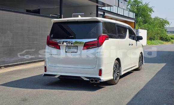 Buy Used Toyota Alphard White Car in Bangkok in Bangkok Buy Used Toyota Alphard White Car in Bangkok in Bangkok