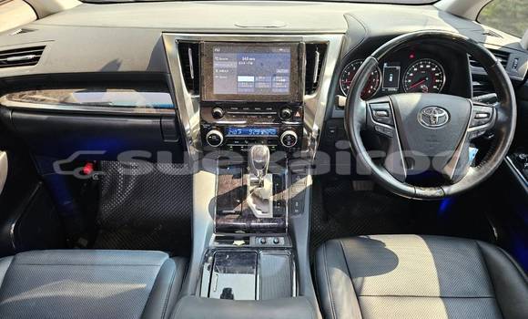 Buy Used Toyota Alphard White Car in Bangkok in Bangkok Buy Used Toyota Alphard White Car in Bangkok in Bangkok