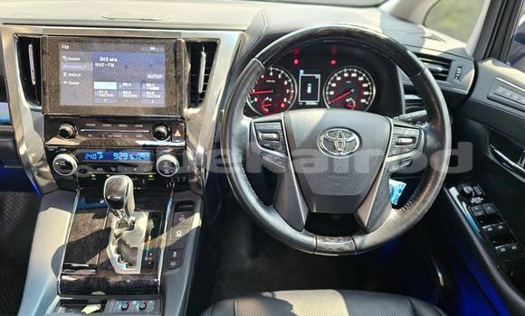 Buy Used Toyota Alphard White Car in Bangkok in Bangkok Buy Used Toyota Alphard White Car in Bangkok in Bangkok