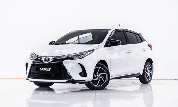 Buy Used Toyota Yaris White Car in Bangkok in Bangkok Buy Used Toyota Yaris White Car in Bangkok in Bangkok