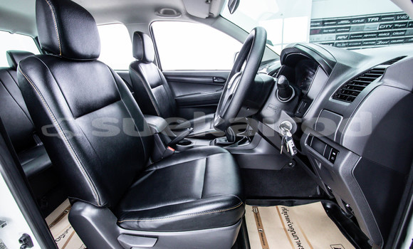 ซื้อ รถมือสอง Isuzu D-Max ขาว รถยนต์ ใน %{เมือง} ใน กรุงเทพมหานคร ซื้อ รถมือสอง Isuzu D-Max ขาว รถยนต์ ใน %{เมือง} ใน กรุงเทพมหานคร