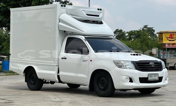 Buy Used Toyota Hiluxe VIGO White Car in Bangkok in Bangkok Buy Used Toyota Hiluxe VIGO White Car in Bangkok in Bangkok