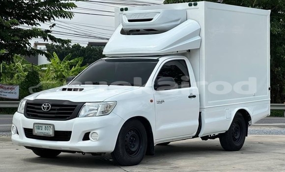 Buy Used Toyota Hiluxe VIGO White Car in Bangkok in Bangkok Buy Used Toyota Hiluxe VIGO White Car in Bangkok in Bangkok