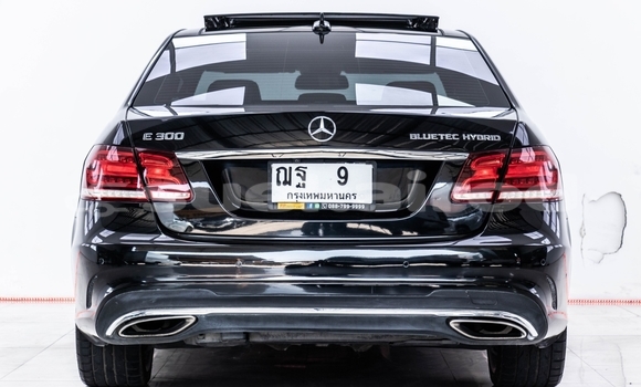 ซื้อ รถมือสอง Mercedes‒Benz E–Class สีดำ รถยนต์ ใน %{เมือง} ใน กรุงเทพมหานคร ซื้อ รถมือสอง Mercedes‒Benz E–Class สีดำ รถยนต์ ใน %{เมือง} ใน กรุงเทพมหานคร
